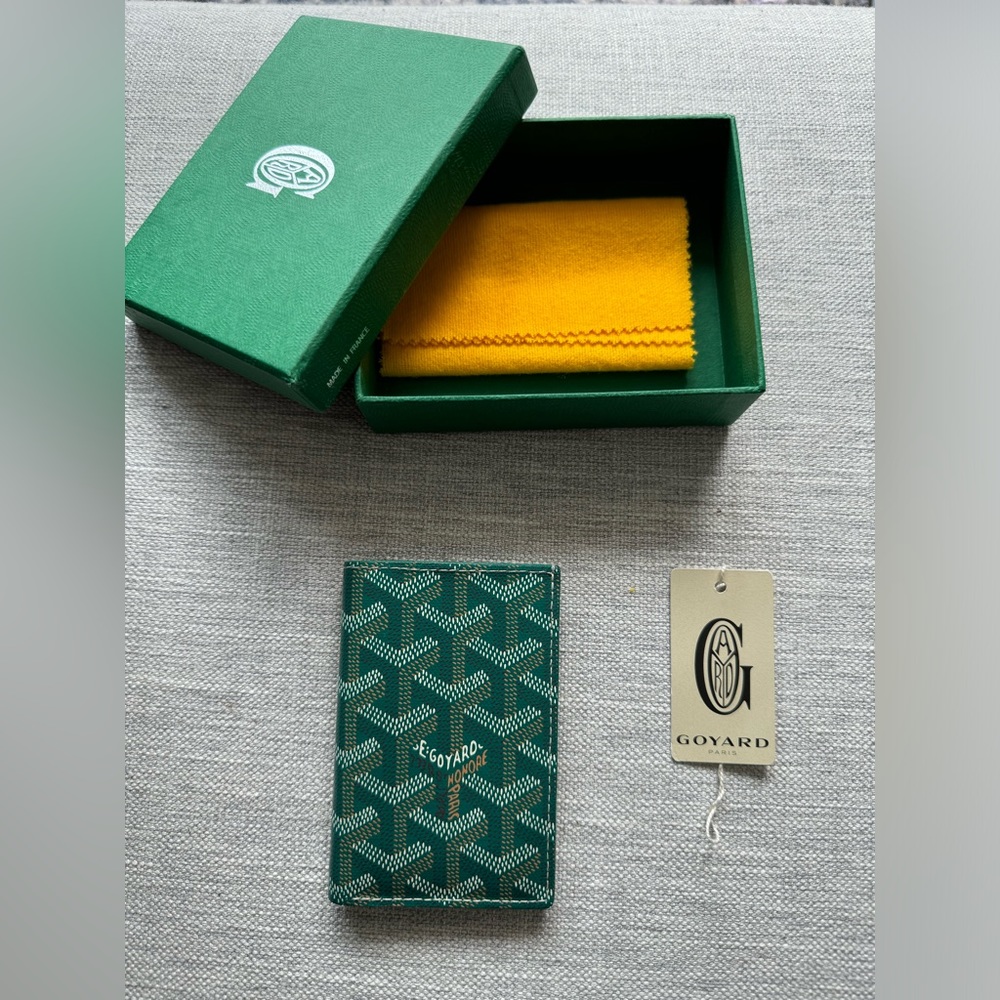 GOYARD Saint-Pierre Card Wallet.